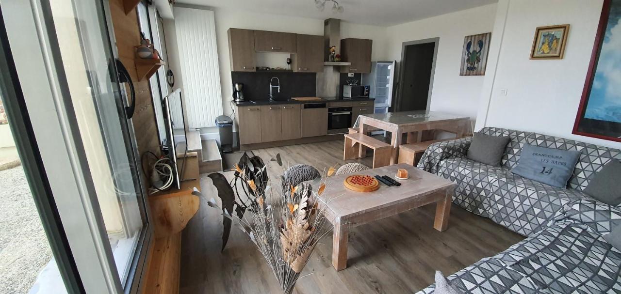 Appartement Vue Sur Mer Et Port Grandcamp-Maisy Luaran gambar